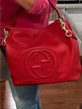 Gucci Red Pebbled Leather Shoulder Bag with Embossed Logo
